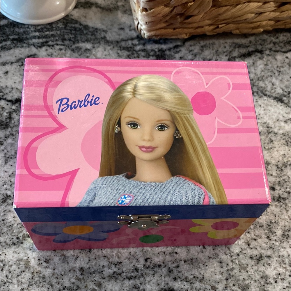 Vintage Y2K Kreisler Barbie “Feelin’ Groovy’ Music Jewelry Box!